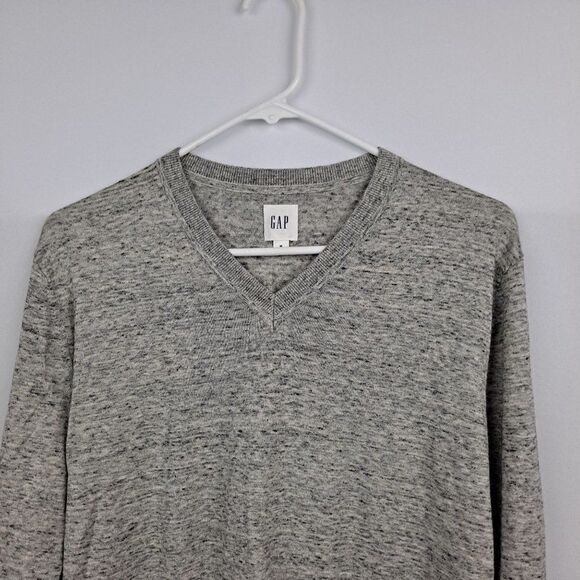 Gap Mens V neck sweater NWOT - Picture 2 of 9